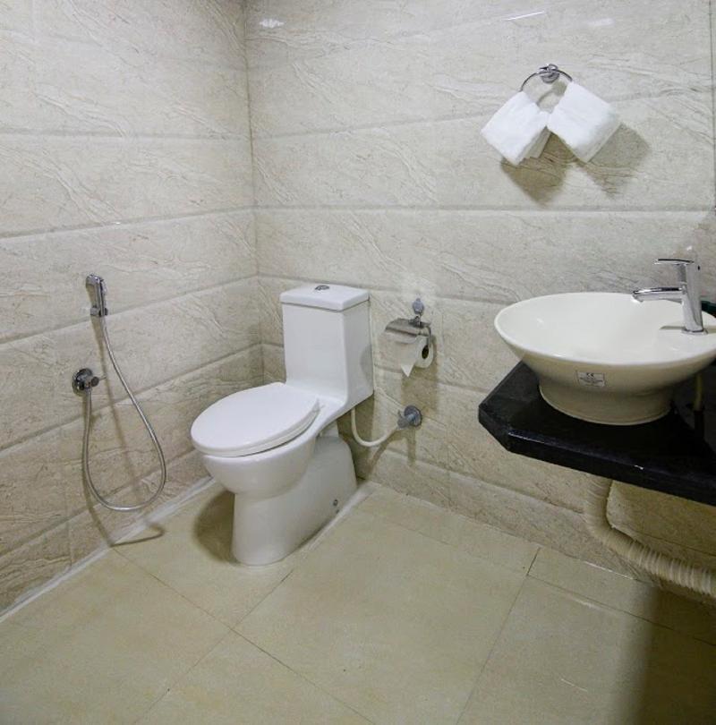 קלנגוטה Seashore Beach Resort מראה חיצוני תמונה